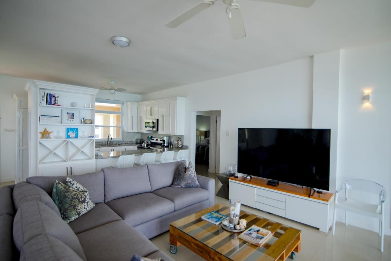 Ocho Rios Penthouse At Whispering Seas Apartment Bagian luar foto