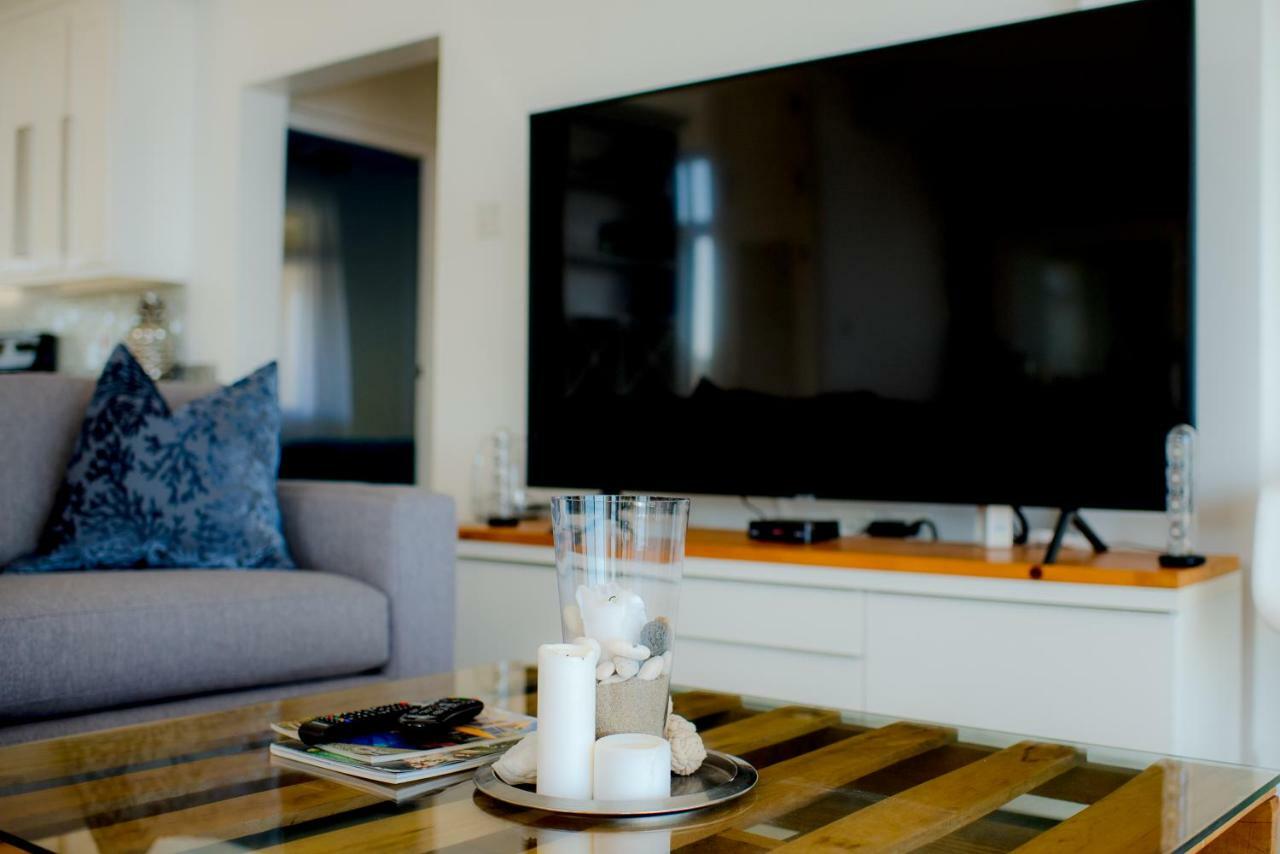 Ocho Rios Penthouse At Whispering Seas Apartment Bagian luar foto