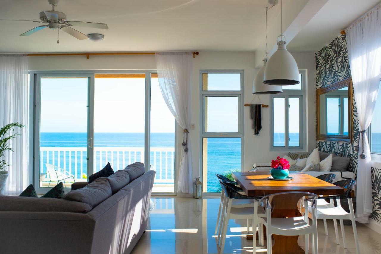 Ocho Rios Penthouse At Whispering Seas Apartment Bagian luar foto