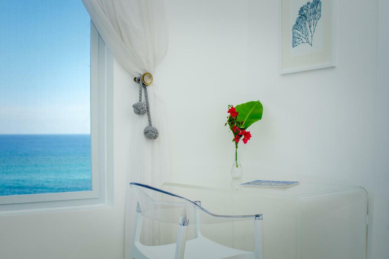 Ocho Rios Penthouse At Whispering Seas Apartment Bagian luar foto